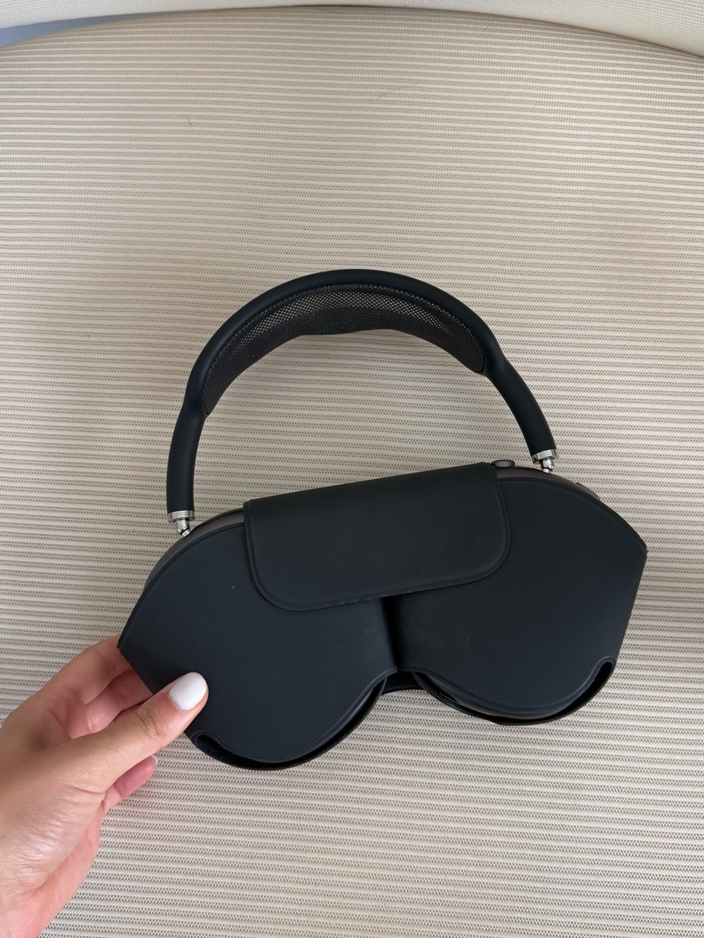 Apple Black On-Ear Headphones with Carry Case